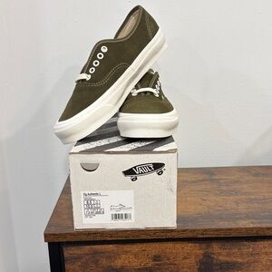 Vans Vault Olive Suede OG Authentic L.